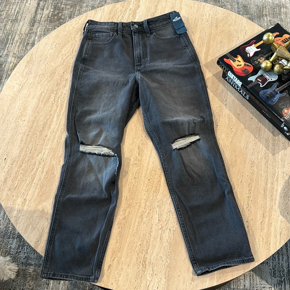 NEW with tags: Hollister black jeans Size 25w, 25l.